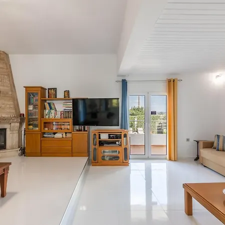 Amazing Chrysanthi With Private Pool In Heraklion Casa de Férias Epano Vathia