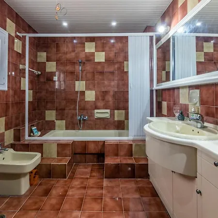 Amazing Chrysanthi With Private Pool In Heraklion Casa de Férias Epano Vathia